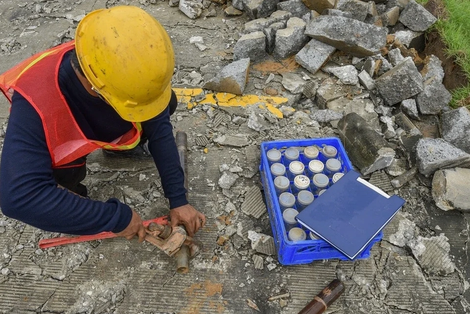 Determinación de Límites de Atterberg en Copiapó: Plasticidad y Control de Suelos Finos